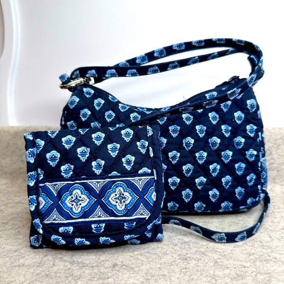 Vera Bradley - Nantucket Navy Small Handbag With Matching Wallet, EUC - Picture 1 of 15